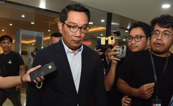 Mantan Gubernur Jabar Ridwan Kamil usai menjalani pemeriksaan di Direktorat Tindak Pidana Siber Bareskrim Polri, 28 Agustus 2025.