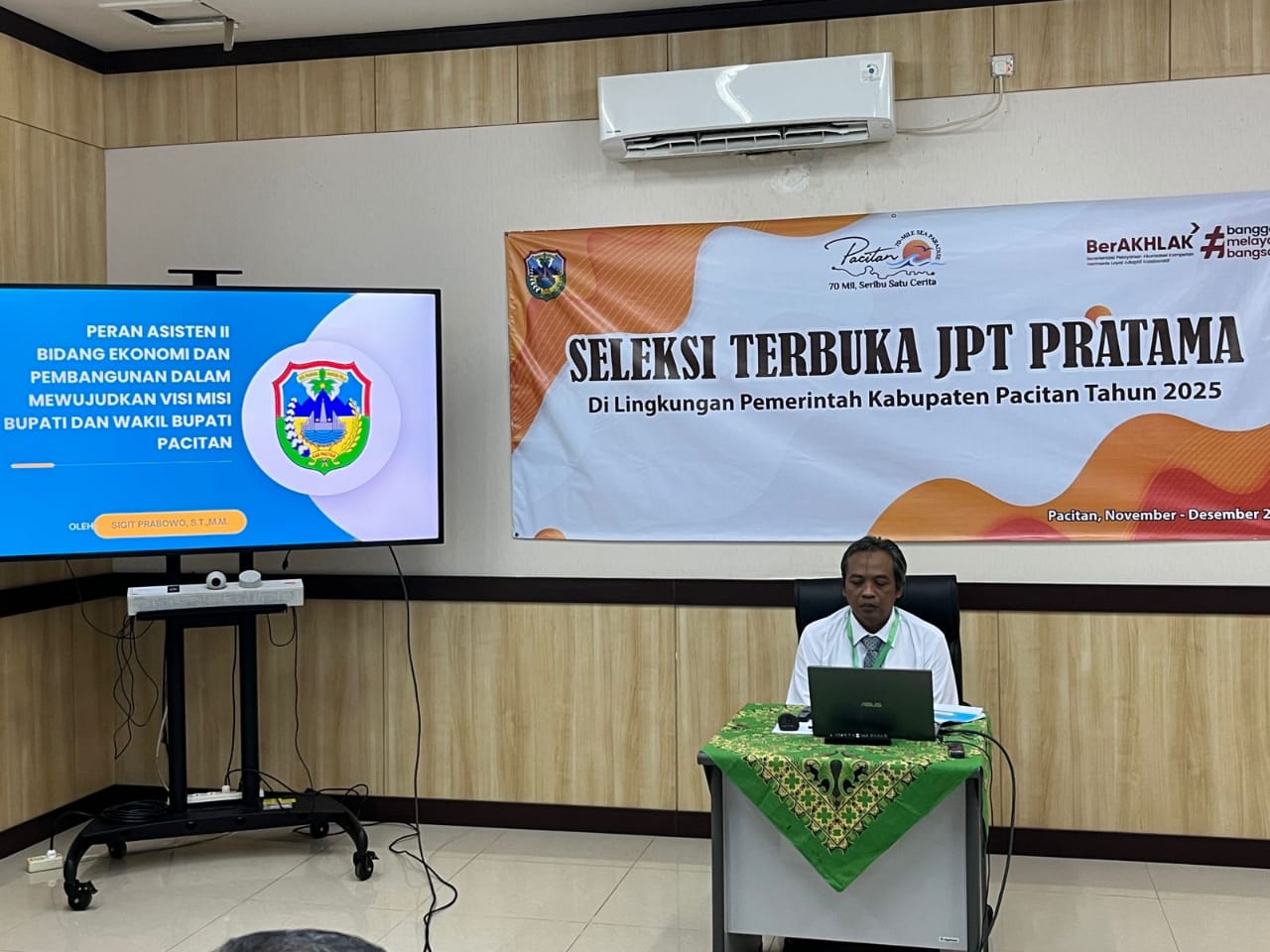 Seleksi terbuka JPTP Pacitan memasuki babak baru setelah pansel menetapkan empat kandidat terbaik di tiap formasi. NUR CAHYONO/RADAR PACITAN