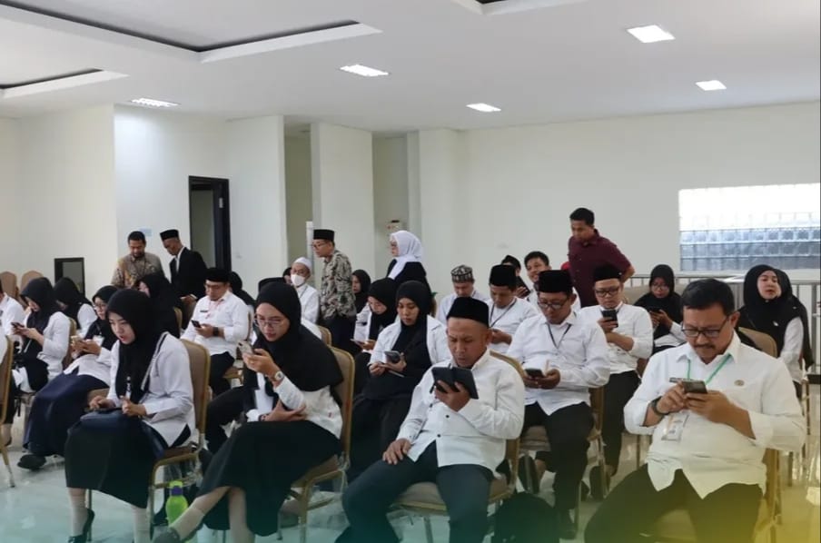 Sebanyak 35 orang mengikuti seleksi calon PPIH Msgetan pada Kamis (4/12) lalu. FOTO: AJI PUTRA/RADAR MAGETAN