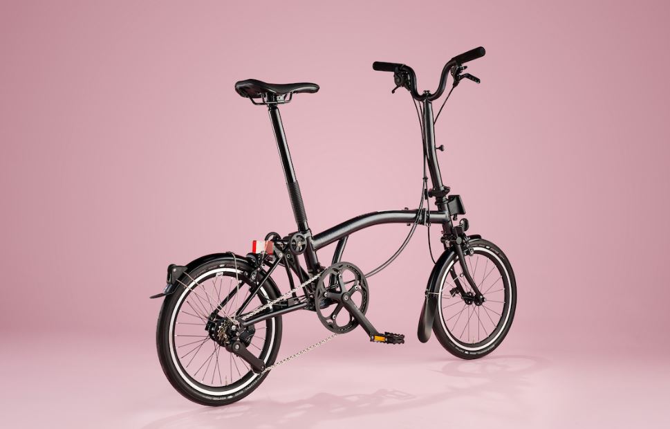 Ilustrasi sepeda lipat Brompton P Line.