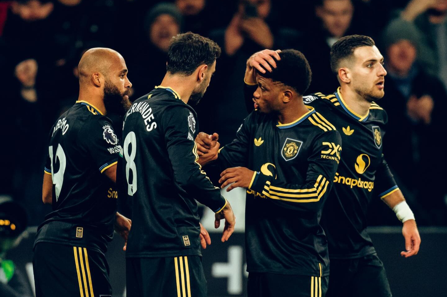 MU menang 4-1.