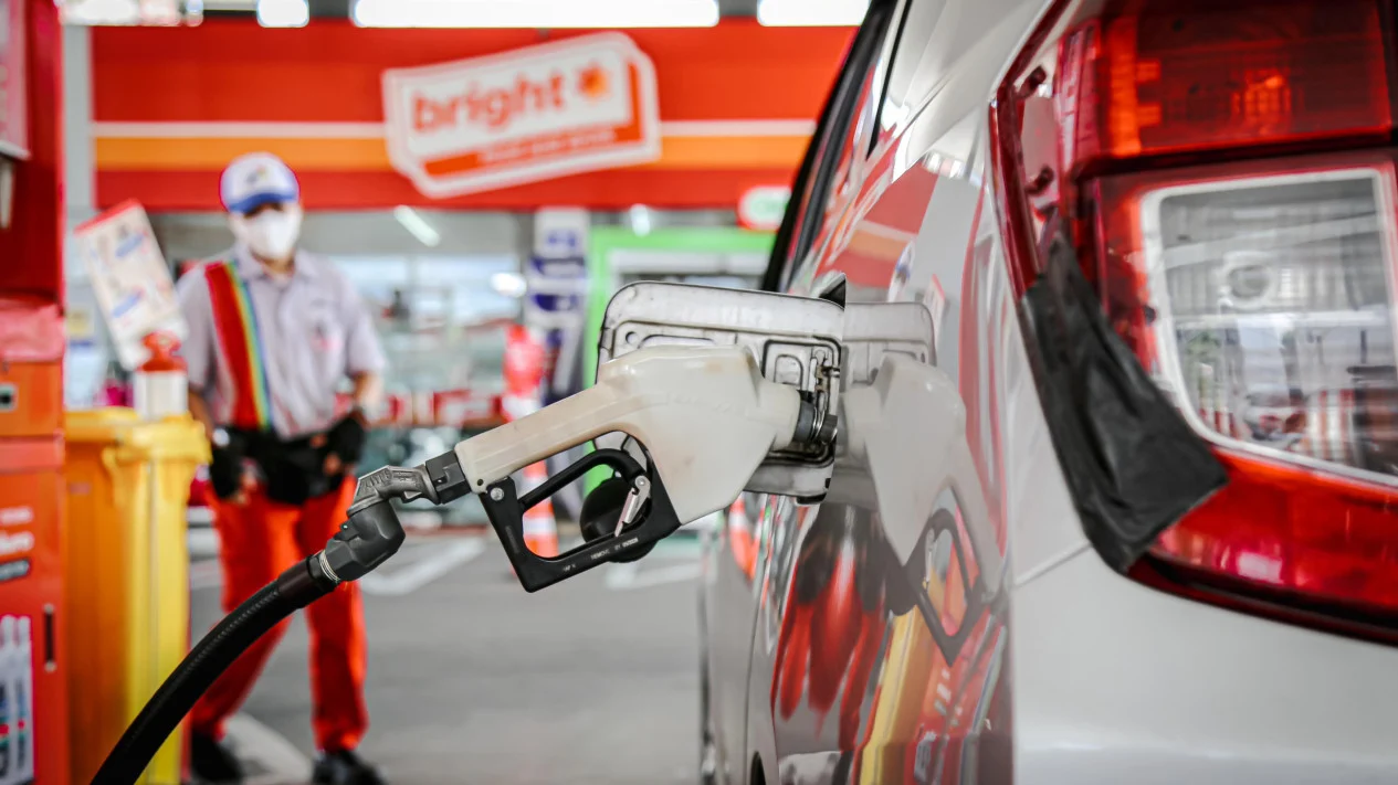 Libur Nataru sering bikin konsumsi BBM membengkak.