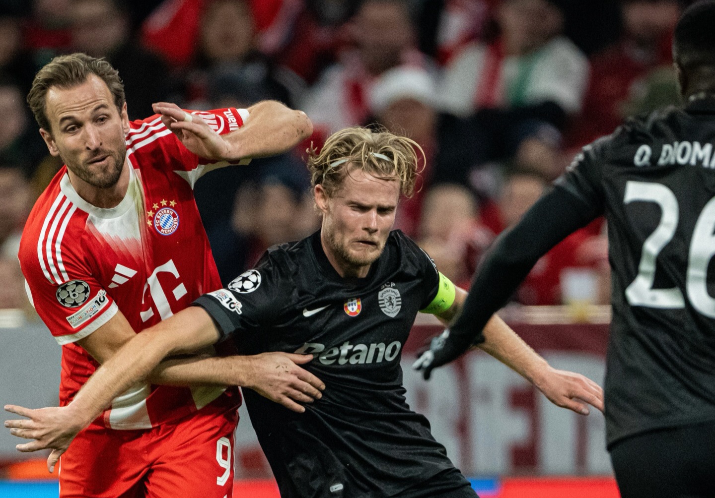 Bayern saat menghadapi Sporting tadi malam.