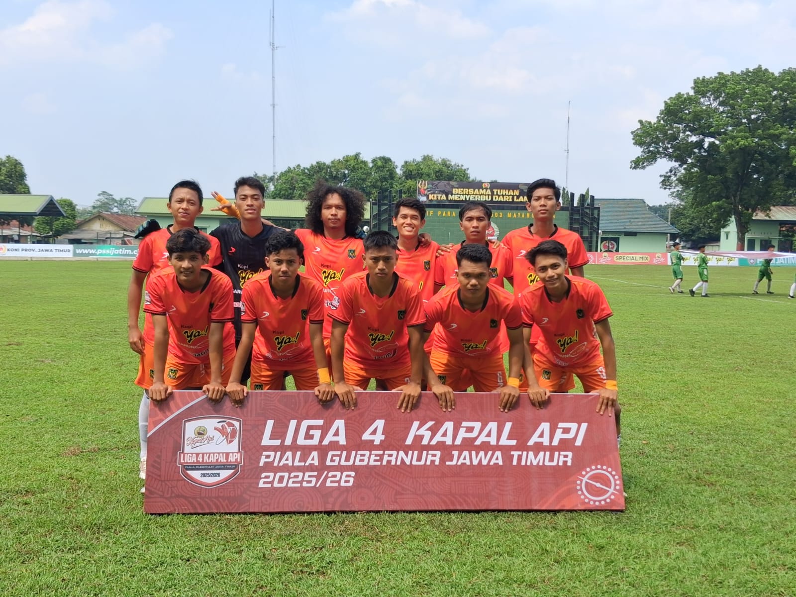 Skuad Persekama Madiun saat sebelum menghadapi PS Mojokerto Putra di Liga 4 Piala Gubernur Jatim, Rabu (10/12). FOTO: ISTIMEWA