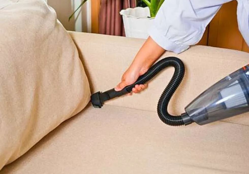 Mini vacuum cleaner