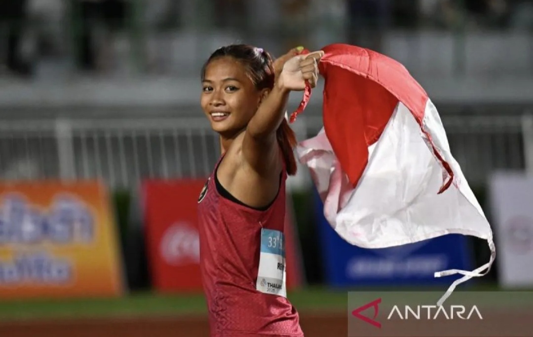 Diva Renatta Jayadi pecahkan rekor SEA Games 4,35 meter dan raih emas lompat galah putri untuk Indonesia.