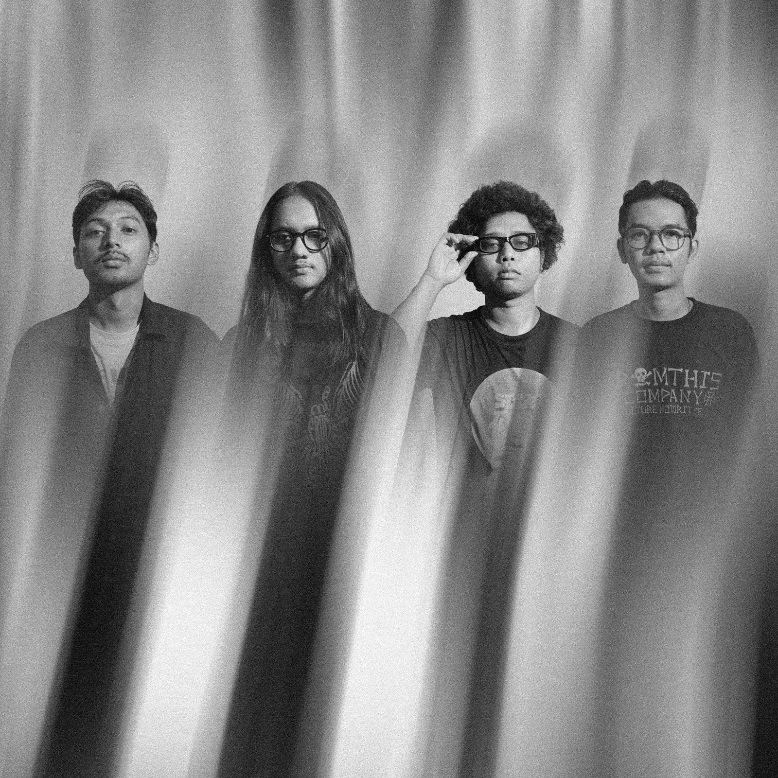 Band stoner rock/heavy metal asal Magetan, Pemuda Berbakti, resmi merilis EP terbaru bertajuk Raja Dijalan.