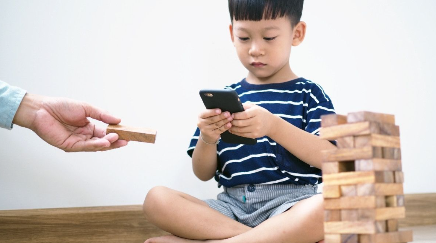 Pemerintah akan membatasi akses media sosial anak usia 13&ndash;16 tahun mulai tahun depan.