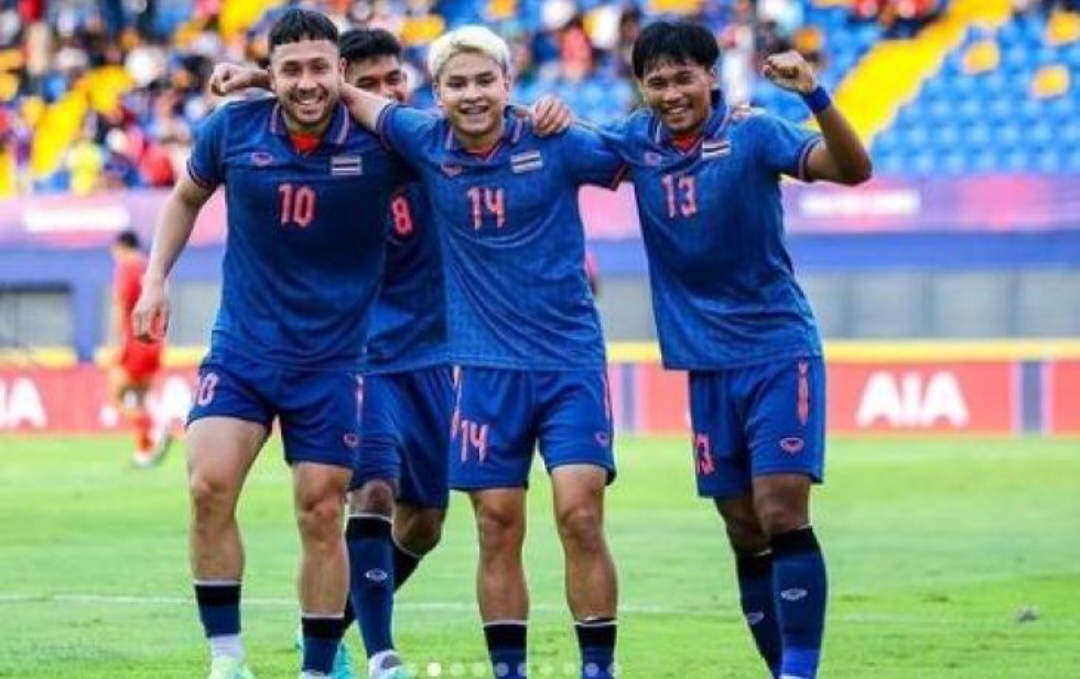 Timnas Thailand U-22 usai mengalahkan Singapura 3-1 di laga pembuka grup B SEA Games 2023.