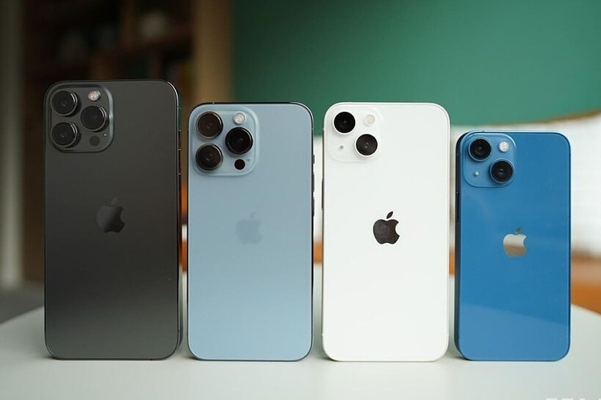 Ilustrasi daftar iPhone turun harga pada 2025.