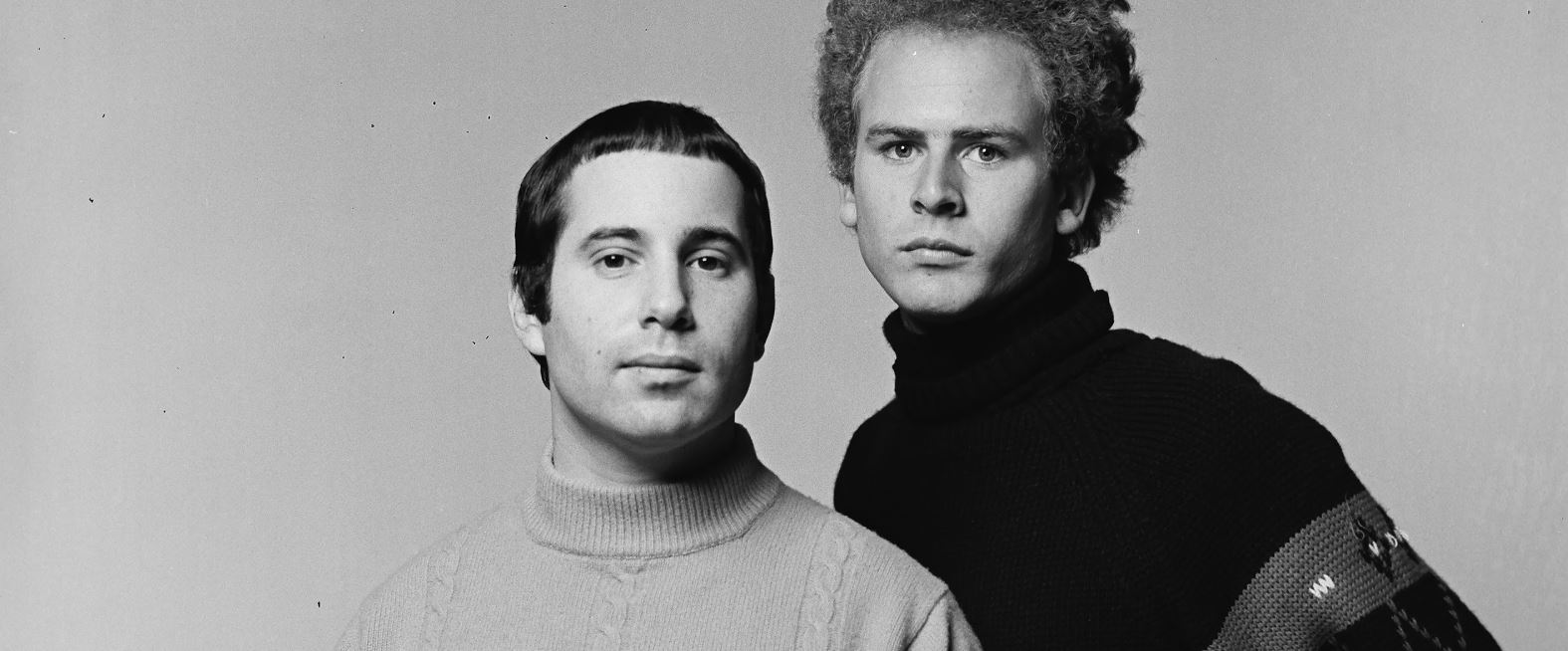 Simon&nbsp;dan&nbsp;Garfunkel: duo folk rock legendaris dengan harmoni vokal abadi dan lagu-lagu yang menginspirasi dunia.