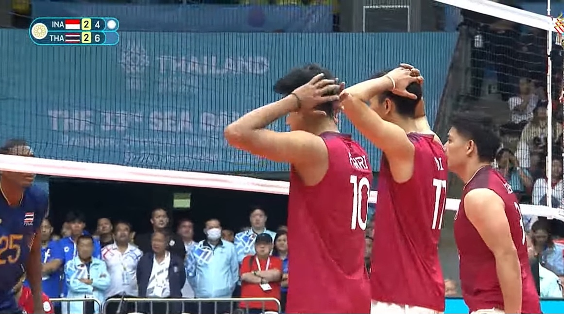 Tim putra Indonesia kalah 2-3.
