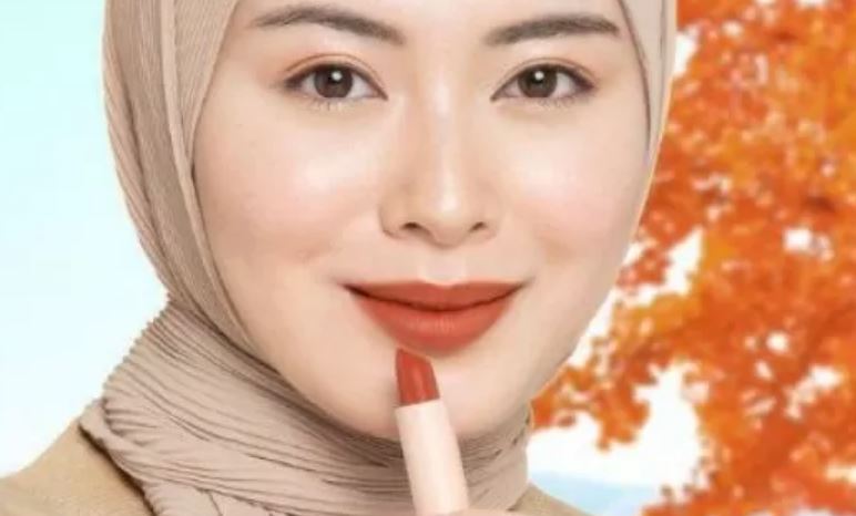 Ilustrasi warna lipstik Wardah cocok untuk usia 40-an tahun.