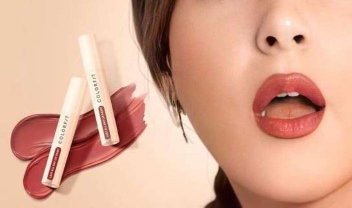 Ilustrasi lipstik Wardah untuk bibir gelap.