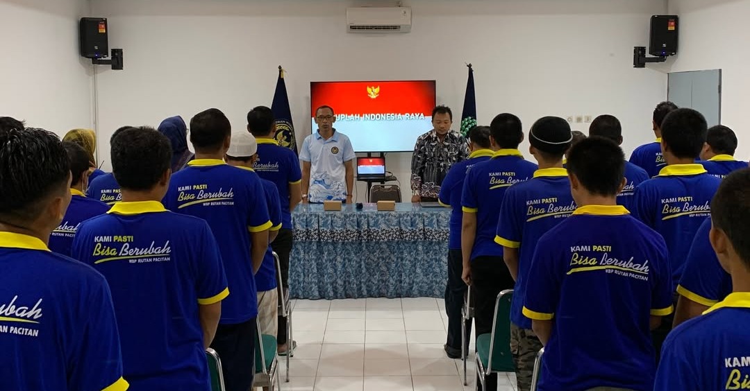 Aktivitas warga binaan di Rutan Kelas IIB Pacitan. Dua narapidana menerima remisi khusus Natal 2025. NUR CAHYONO/RADAR PACITAN