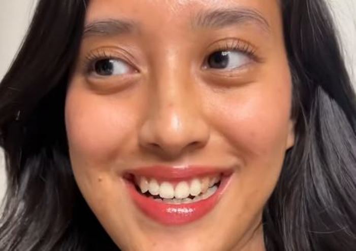 Ilustrasi lipstik Wardah yang melembapkan bibir
