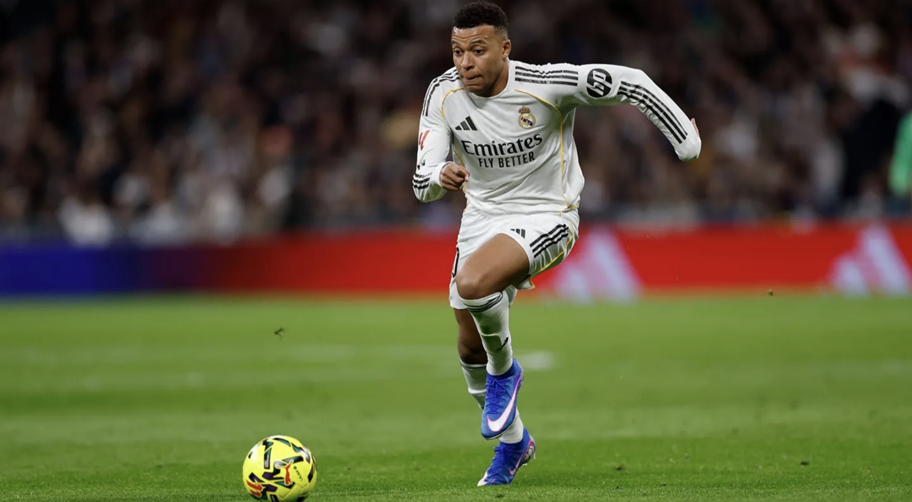 CEDERA: Kylian Mbapp&eacute; dipastikan menepi sekitar tiga minggu setelah hasil MRI menunjukkan cedera ligamen lutut. FOTO: realmadrid.com