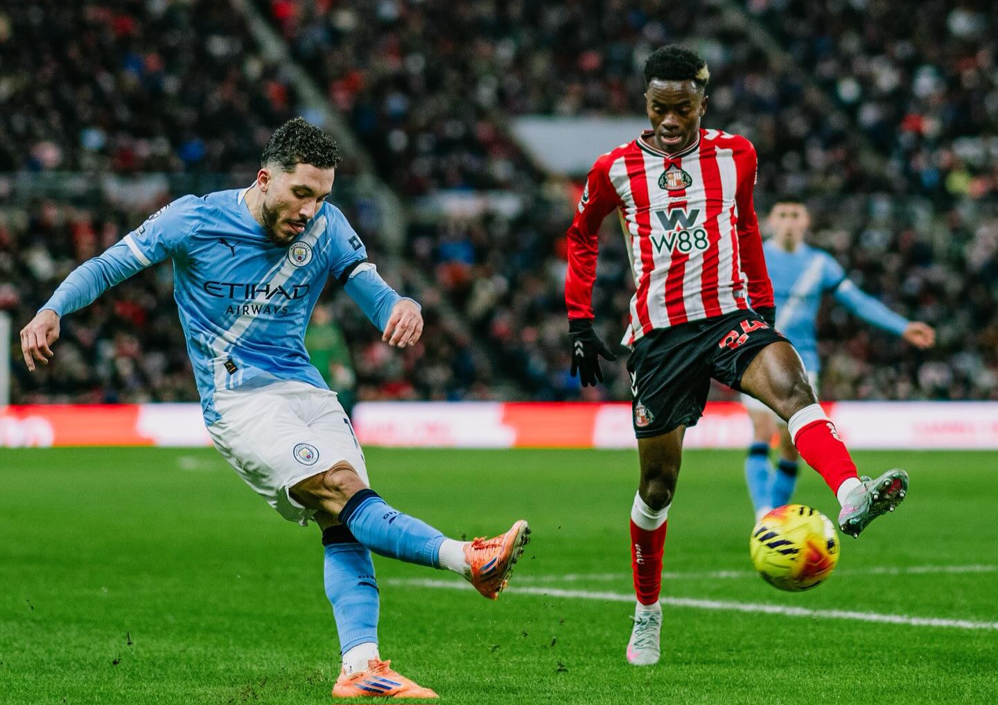 City ditahan Sunderland tadi malam.