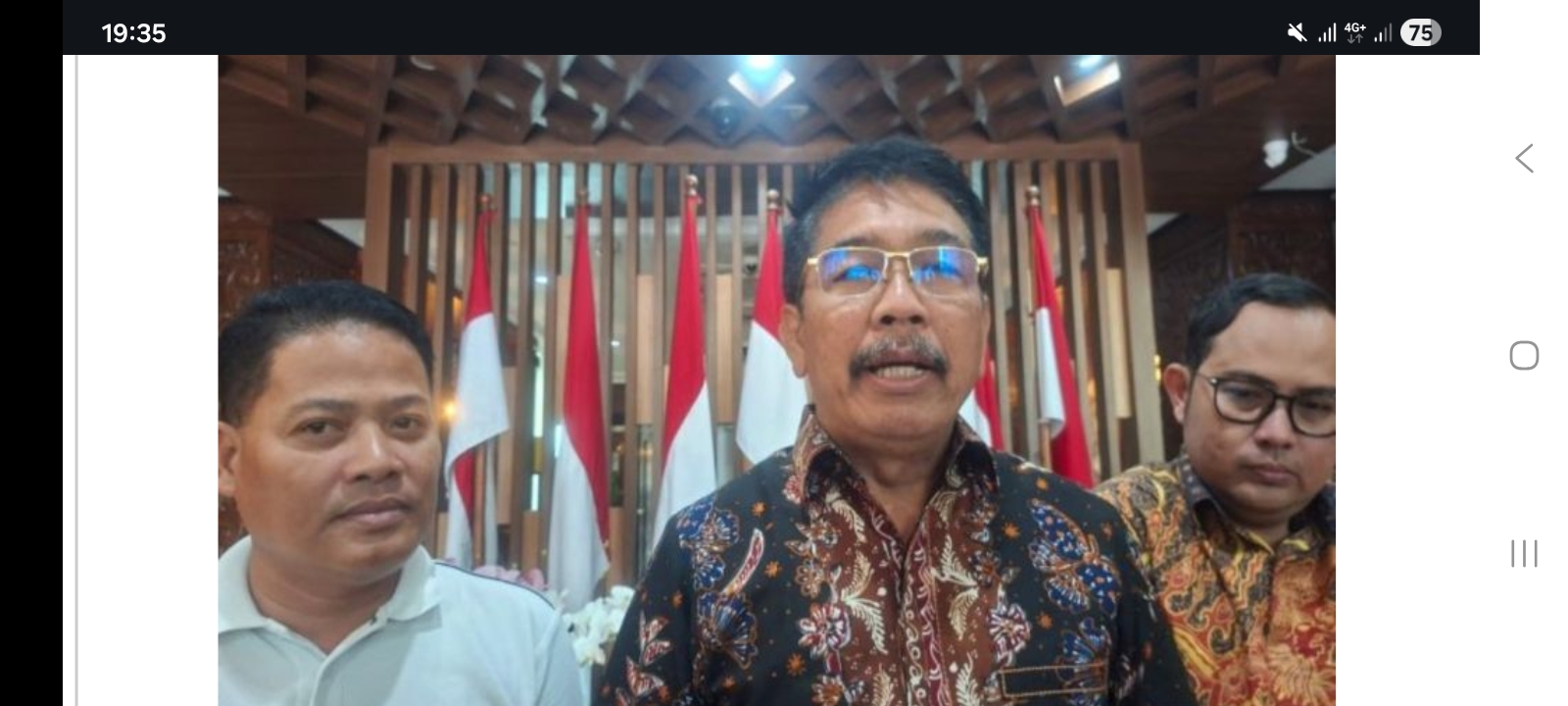 Wakil Kepala Kejati Jatim Saiful Bahri Siregar.