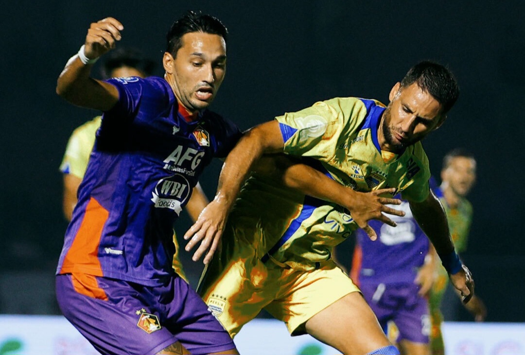 Laga Persik vs Persib imbang 1-1.