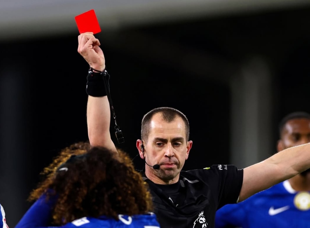 Chelsea jadi tim Liga Inggris musim 2025/2026 dengan koleksi kartu merah paling banyak.