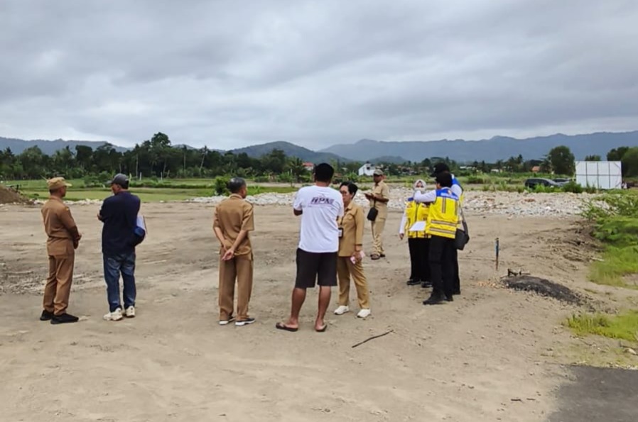 PROYEK DIMULAI: Pembangunan Sekolah Rakyat di Kelurahan Sidoharjo, Pacitan, mulai dikerjakan di lahan seluas 7,6 hektare dan ditarget rampung Agustus 2026. FOTO: ISTIMEWA