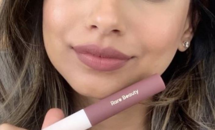 Lipstik matte Sephora bibir kering.
