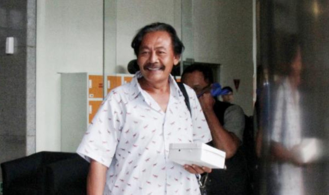 Ketua KONI Ponorogo Sugiri Heru Sangoko usai diperiksa KPK, Senin 12 Januari 2025.