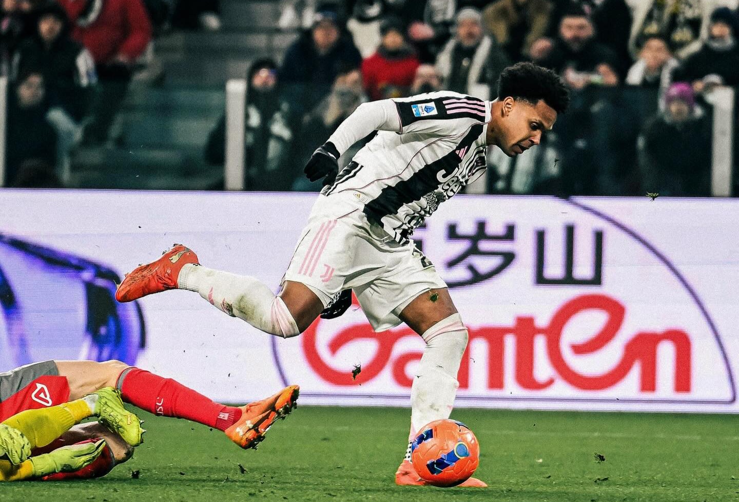 Juventus menang 5-0.