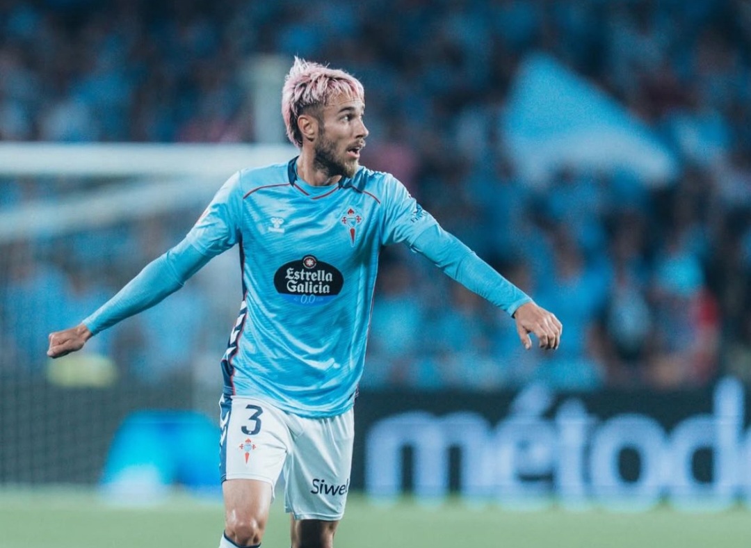 Juventus mengincar Oscar Mingueza, full back kanan Celta Vigo.