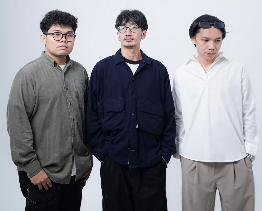 Murphy Radio tak lagi diam. EP ini berbicara tentang rindu, akhir, dan perjalanan hidup.