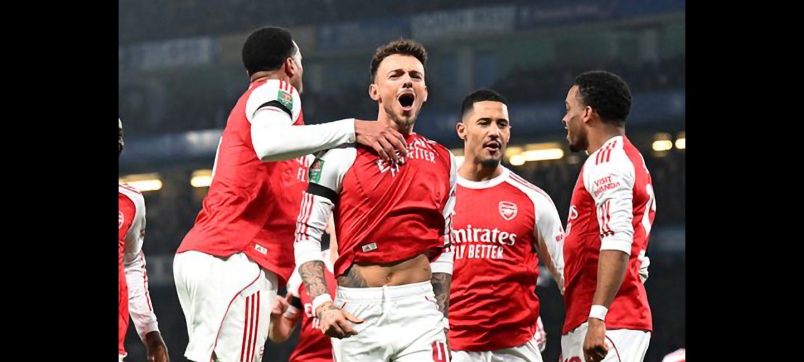 Para pemain Arsenal merayakan gol di Carabao Cup.