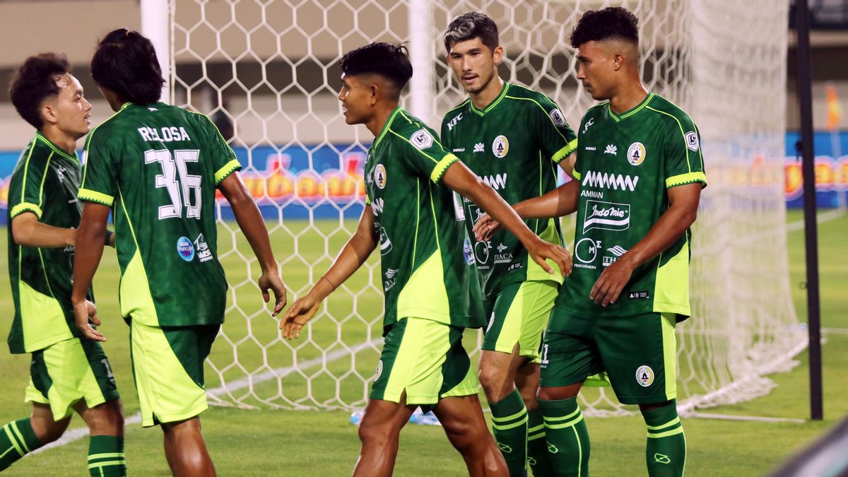 Para pemain PSS Sleman di Liga 2 Pegadaian Championship.