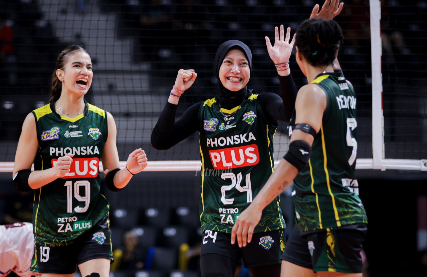 Petrokimia menang 3-1.