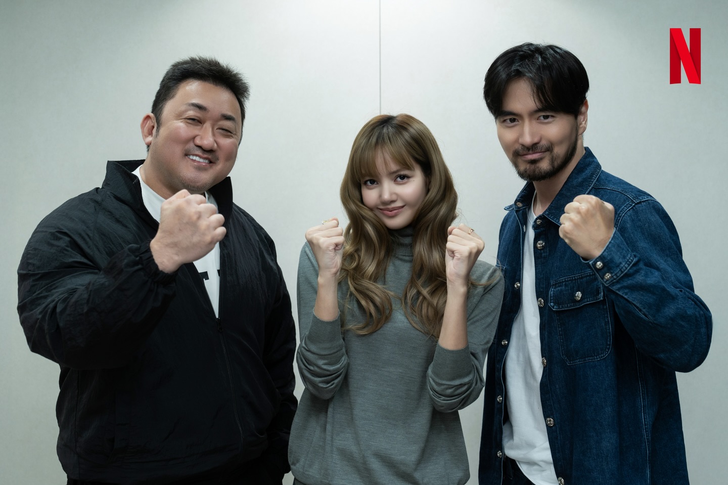 Lisa dan Ma Dong-seok.