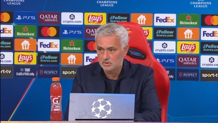 Pelatih Benfica Jose Mourinho bersedia melatih Juventus jika ada tawaran datang.