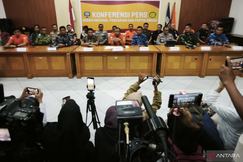 Konferensi pers hasil operasi SAR Basarnas di Sulsel.
