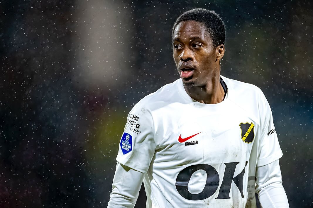 Terence Kongolo saat masih membela NAC Breda.