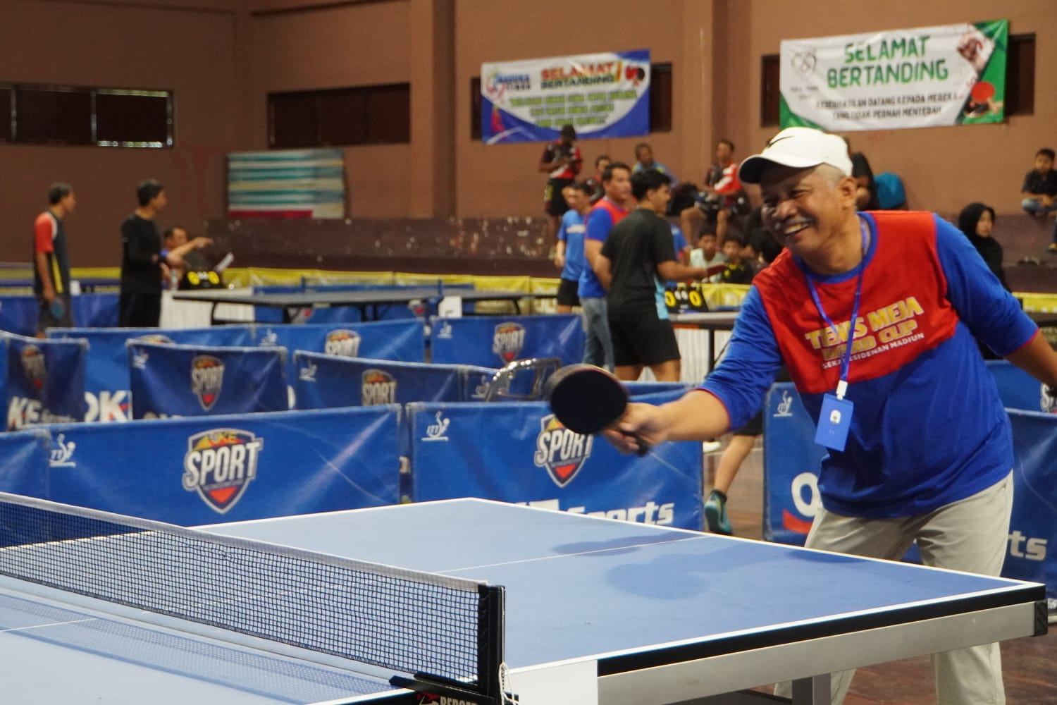 BANGKIT LAGI: Turnamen Tenis Meja DPRD Kota Madiun Cup 2026 di GOR Wilis menjadi ajang kebangkitan dan regenerasi atlet tenis meja.