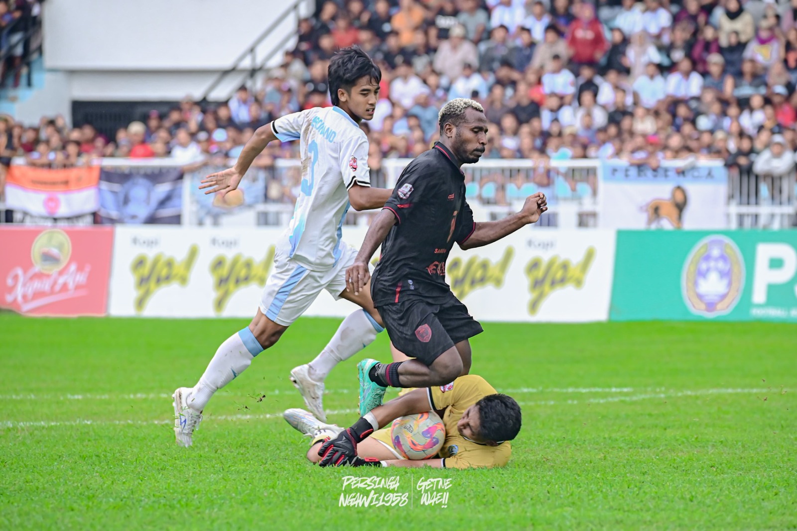 Persinga Ngawi harus puas menjadi runner-up Grup LL usai kalah 2-0 dari Persenga Nganjuk pada laga pamungkas Liga 4 Jatim di Stadion Anjuk Ladang. FOTO: ISTIMEWA