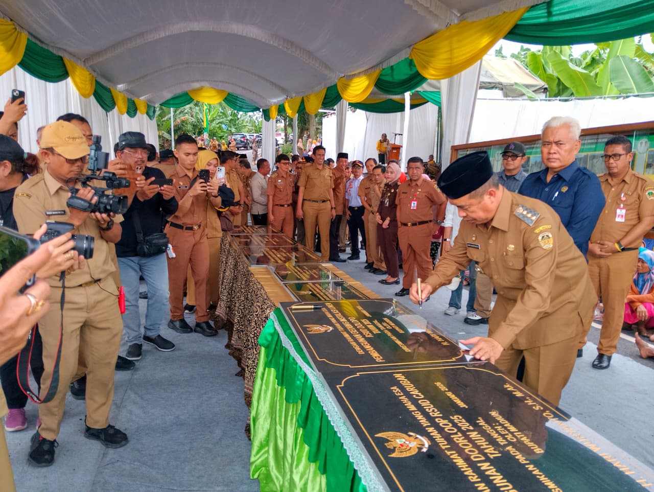 MERATA: Peresmian proyek infrastruktur bertujuan mewujudkan pembangunan yang berkualitas dan merata di Kabupaten Madiun.