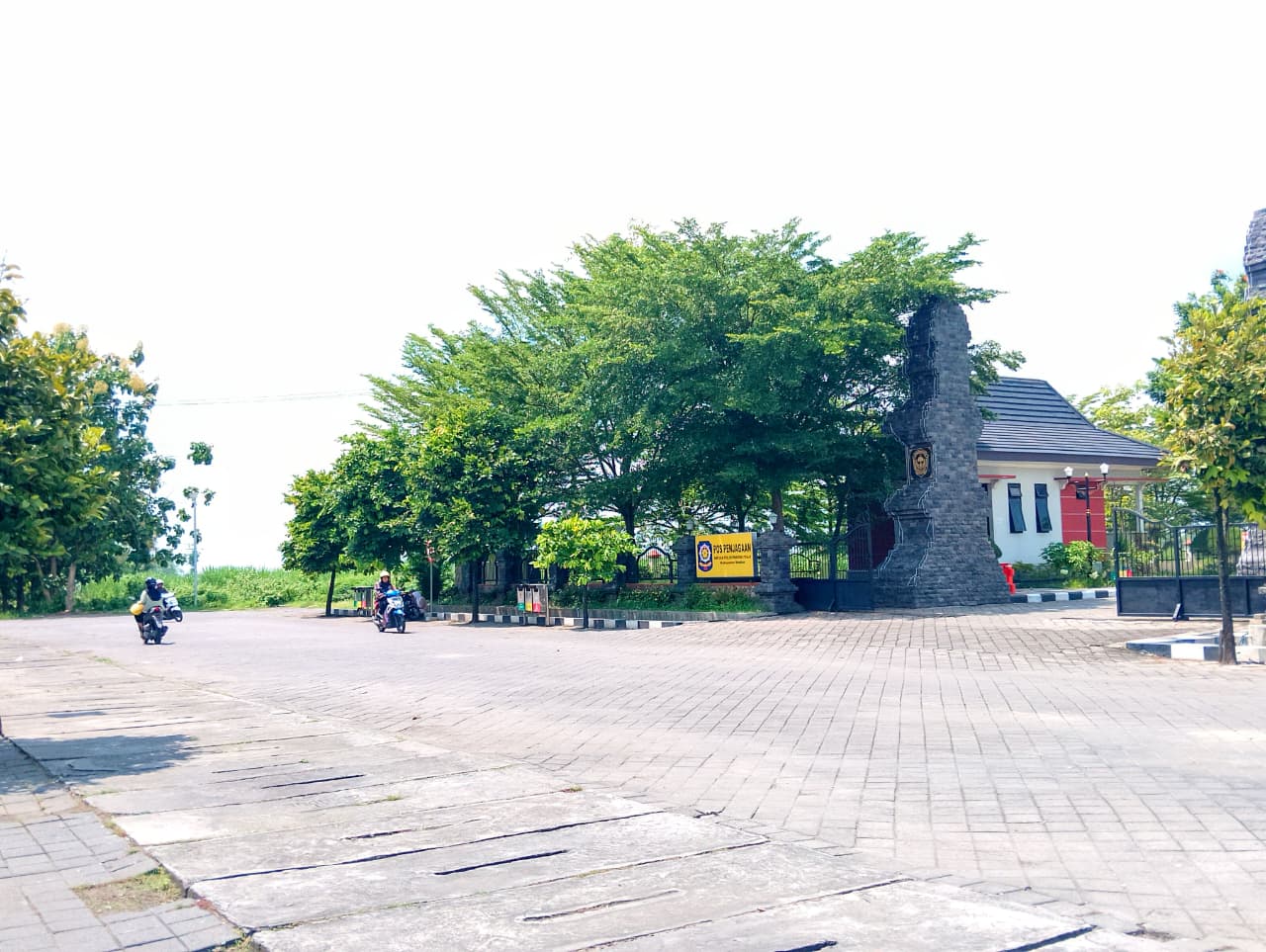 Rencana jalan tembus dari Jalan Ahmad Yani menuju kawasan belakang Pendopo Ronggo Djumeno dan Masjid Kubah Caruban akan direalisasikan bertahap mulai tahun ini. LODITYA FERNANDES/RADAR MADIUN