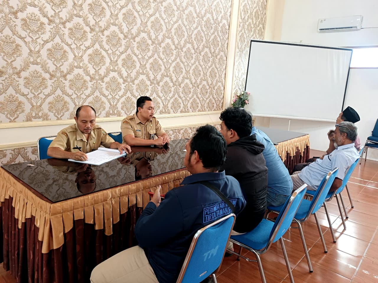 Irfa Darojat, Kasi Pemerintahan Kelurahan Taman, Kota Madiun.