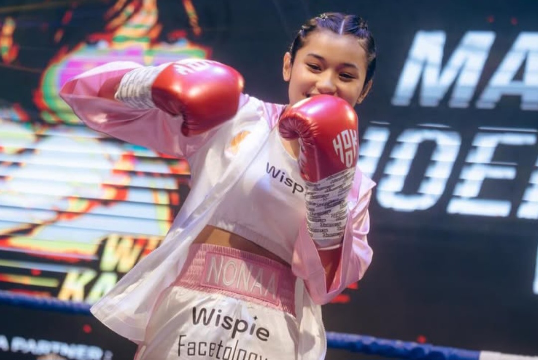 Winona Karamoy menaklukkan Cimoy Nuraini lewat TKO di Phoenix Combat Sport Vol. 2 usai tampil dominan sejak ronde awal.