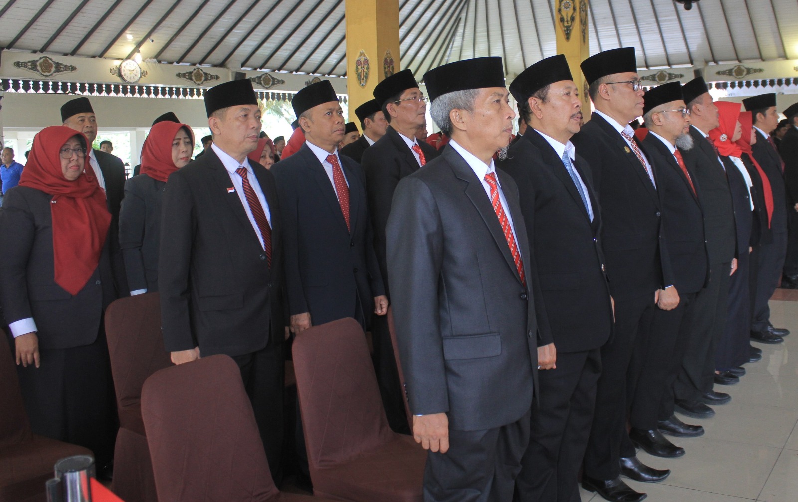 Pejabat Pemkab Magetan mengikuti prosesi pelantikan dan pengambilan sumpah jabatan yang digelar beberapa waktu lalu. DOK RADAR MAGETAN
