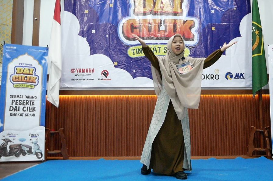 REFINZA AZKA HERDIANI, peserta dari MIN 4 Pacitan