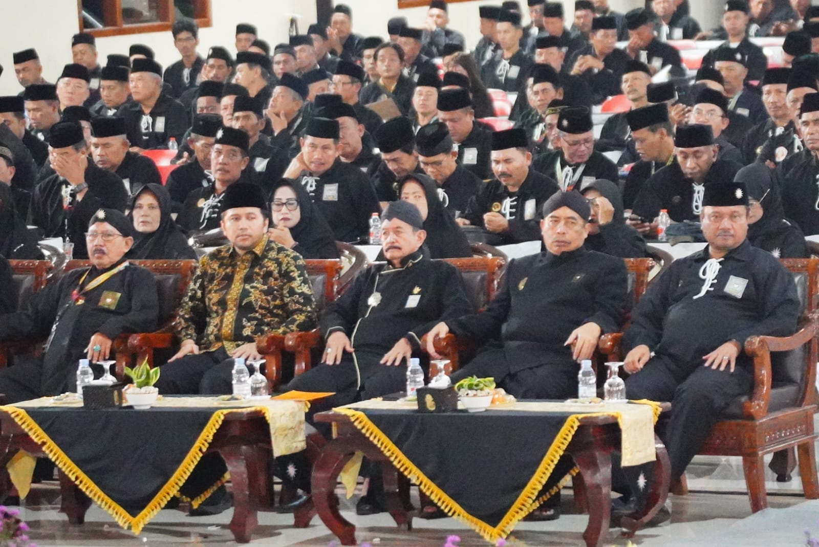 Para tamu yang hadir dalam pembukaan Parapatan Luhur 2026 di Graha Krida Budaya, Kota Madiun, Jumat (6/2). HENGKY RISTANTO/RADAR MADIUN
