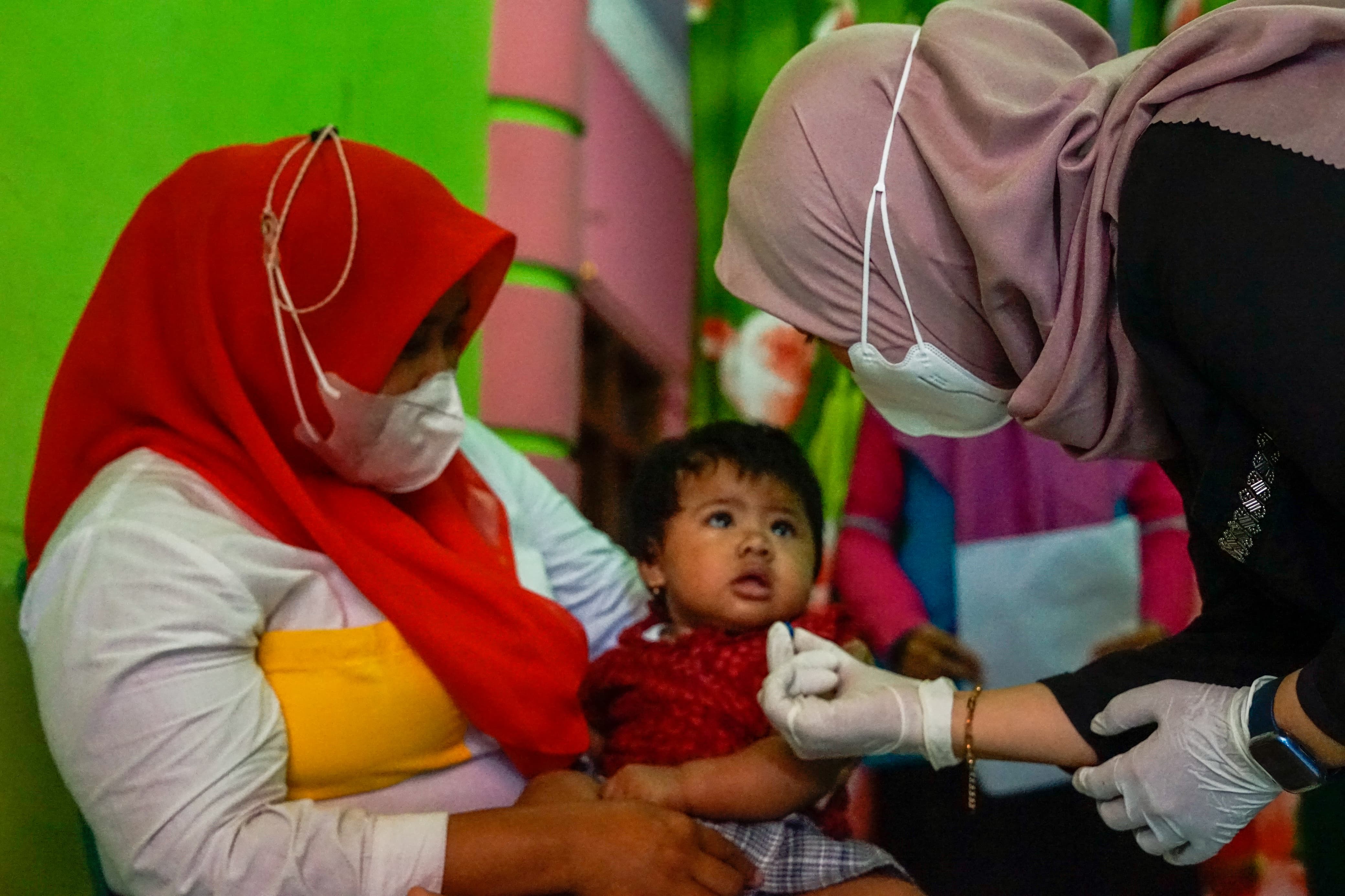 STOK KOSONG: Dinkes Ngawi masih menunggu dropping vaksin PCV dari pemerintah pusat setelah stok terakhir diterima Oktober 2025. DOK RADAR NGAWI
