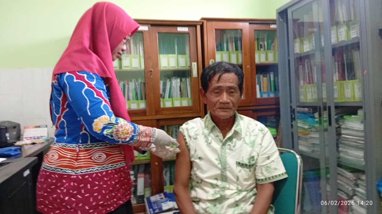 Dinkes Kabupaten Madiun mengimbau calon jemaah haji disiplin memakai masker sebagai langkah pencegahan penularan Virus Nipah. DOK RADAR MADIUN