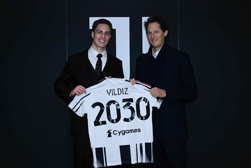 Kenan Yildiz memperpanjang kontraknya di Juventus hingga 2030.